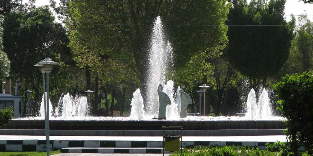مکانهای مناسب پیاده روی و ورزش صبحگاهی در شاهین شهر پارک حافظ شاهین شهر
