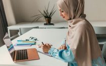 زنان خود اشتغال